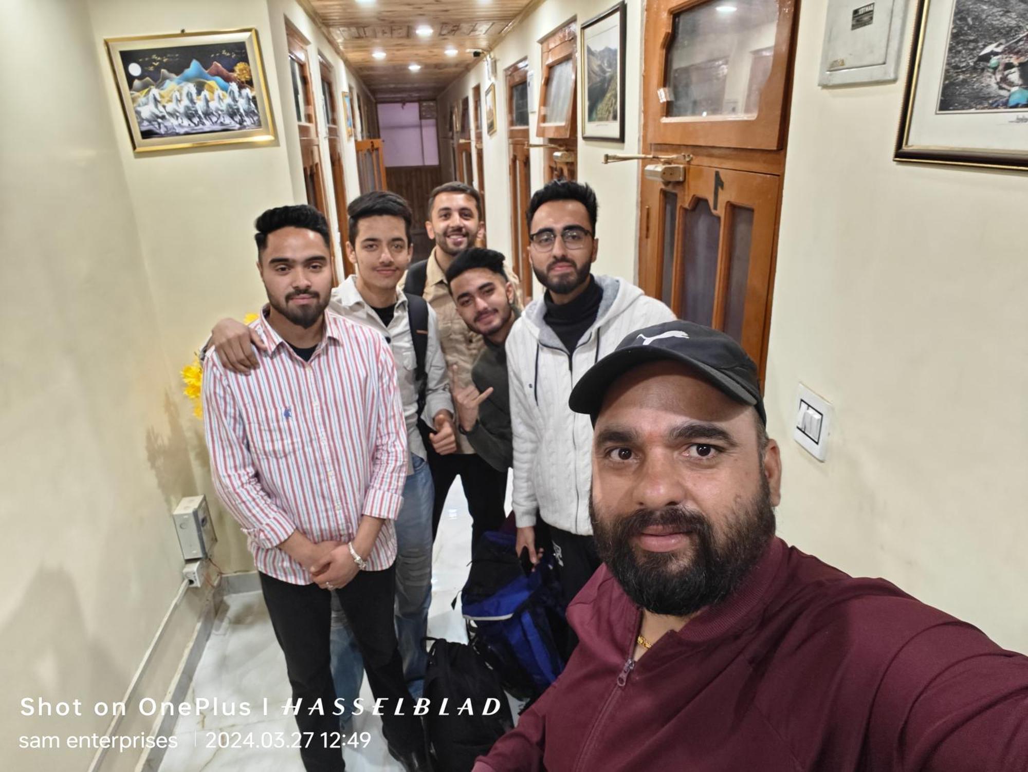 Crimson Inn B&B Rampur  Bagian luar foto