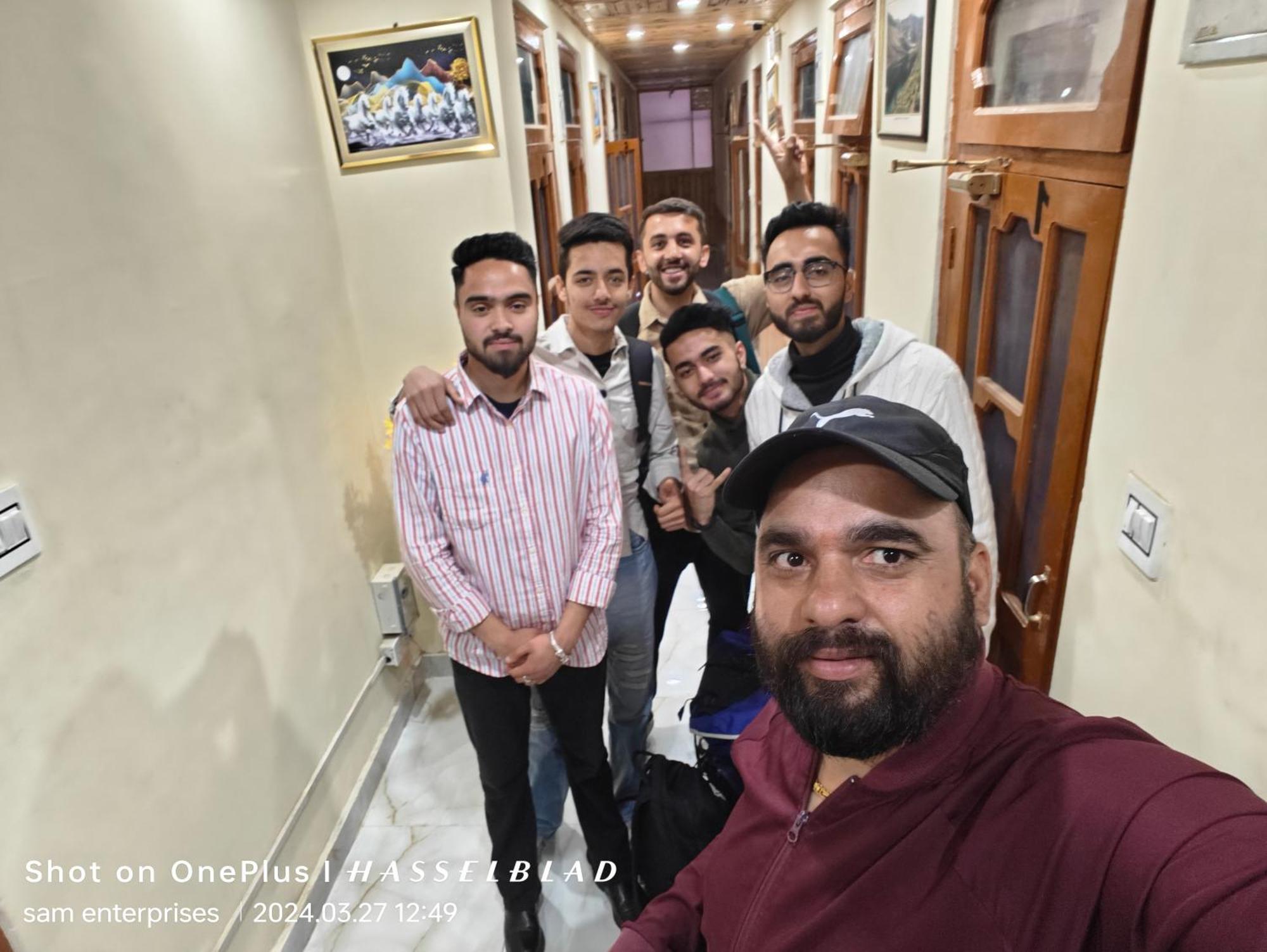 Crimson Inn B&B Rampur  Bagian luar foto