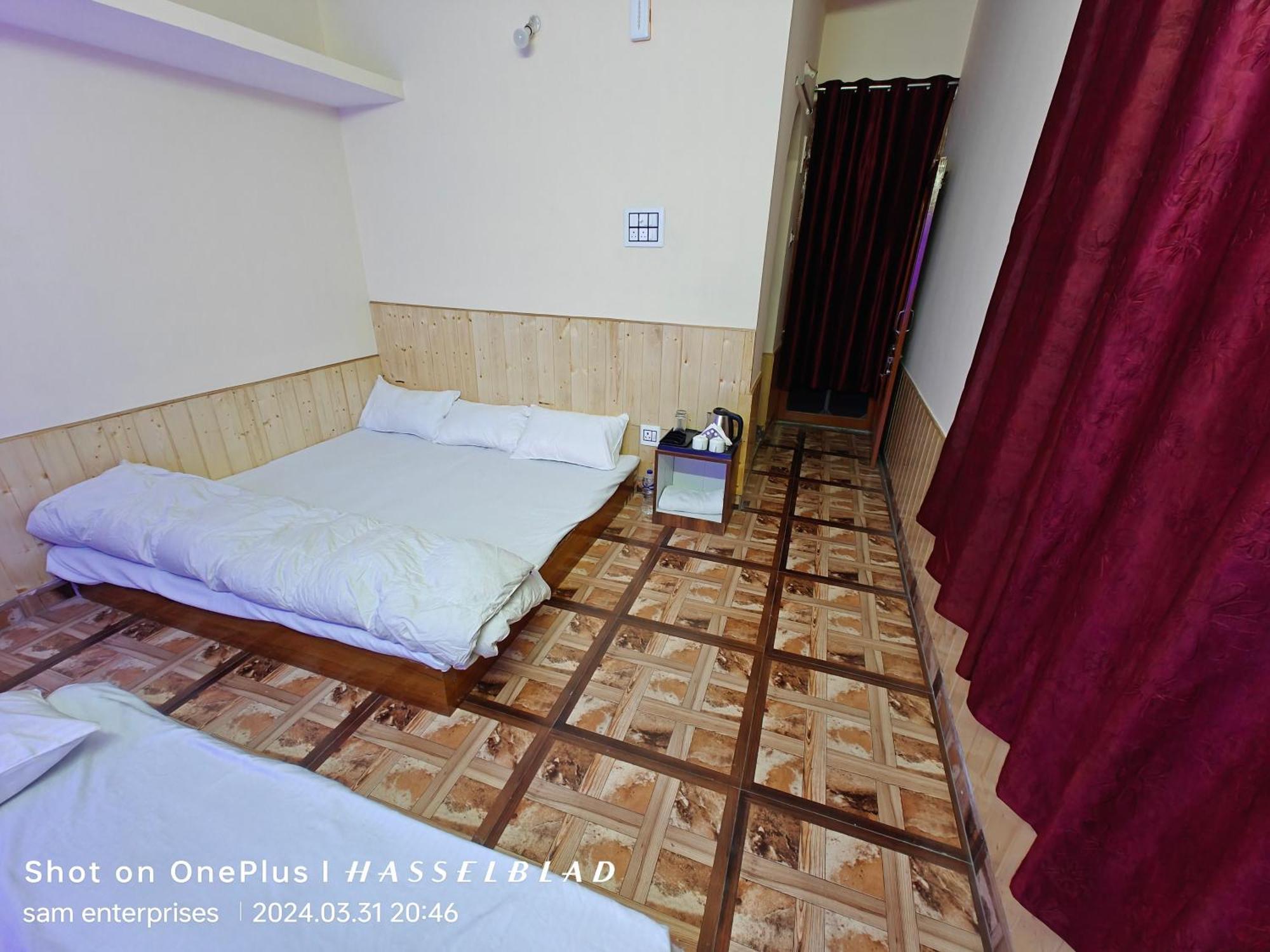 Crimson Inn B&B Rampur  Bagian luar foto